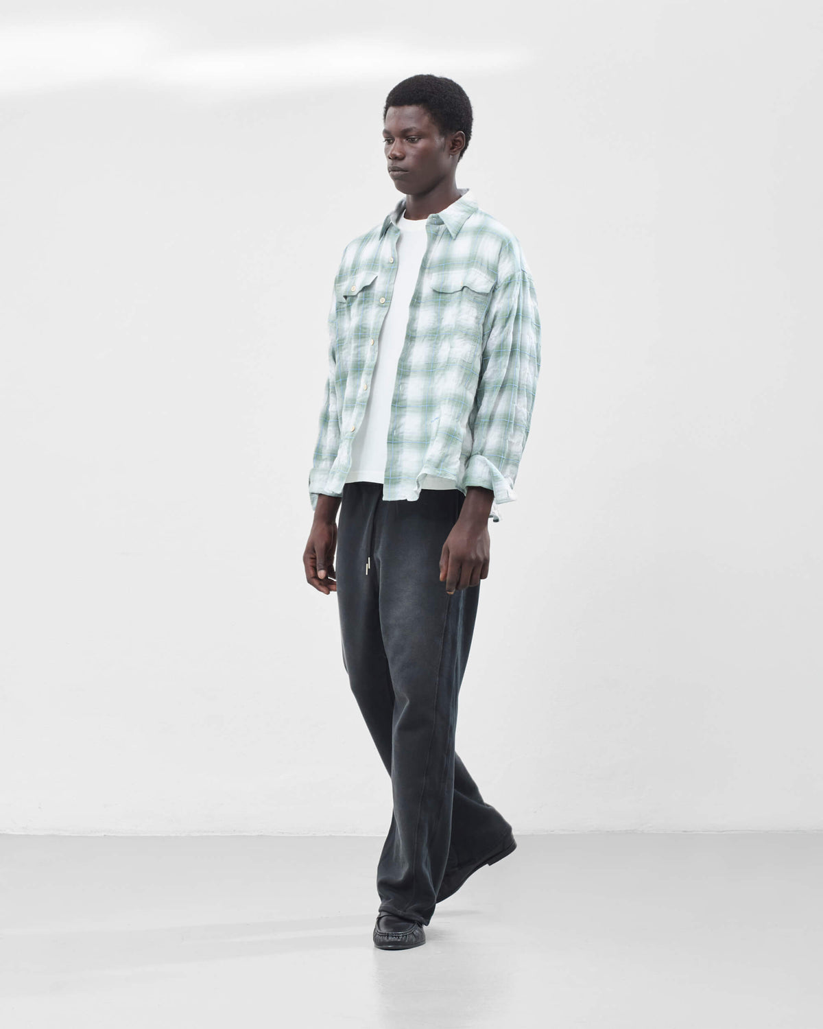 Lightweight Crinkle Overshirt
